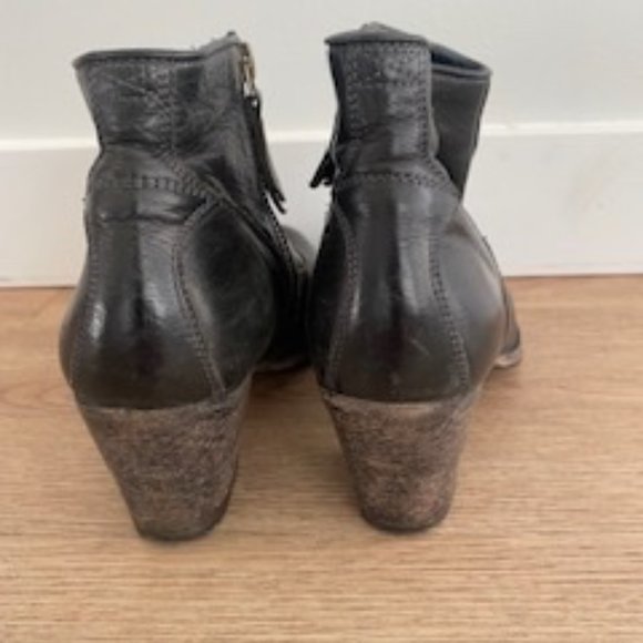n.d.c Made by Hand Distressed Leather Black Sunday Heel Zip - Picture 3 of 9